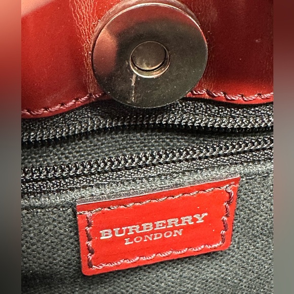 BURBERRY Y2K Nova Check Shoulder Bag PVC Leather Beige Red​ - Picture 5 of 15